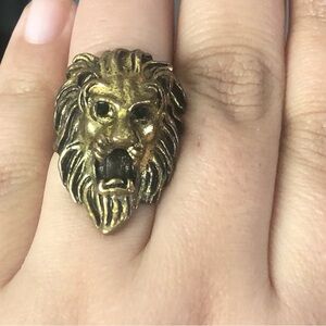 Vintage Lion Head Ring